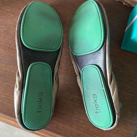 TIEKS | Gold metallic ballet flats COMPLETE SZ 9 - Picture 8 of 13